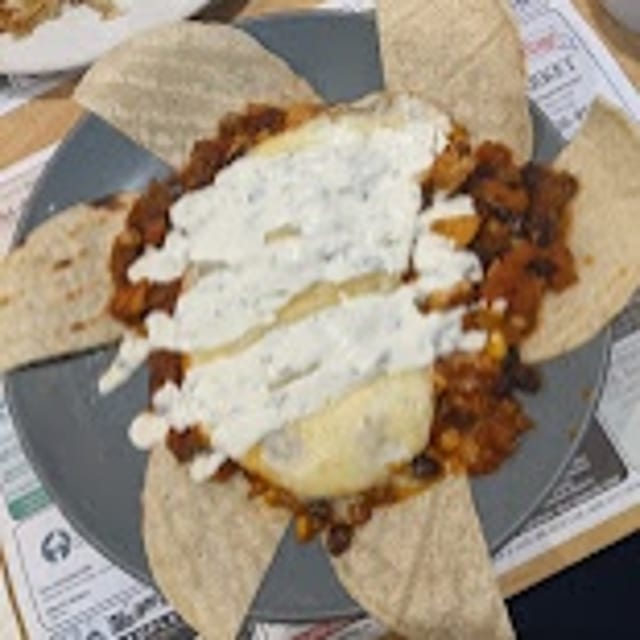 NACHOS.