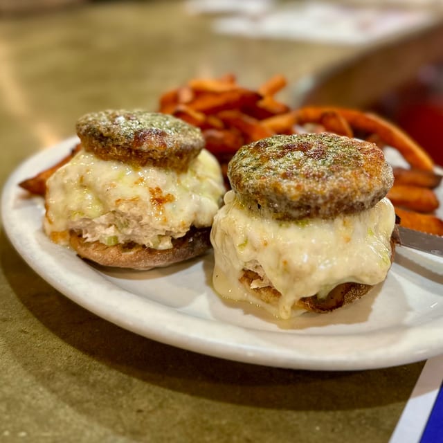 MENU TUNA MELT.